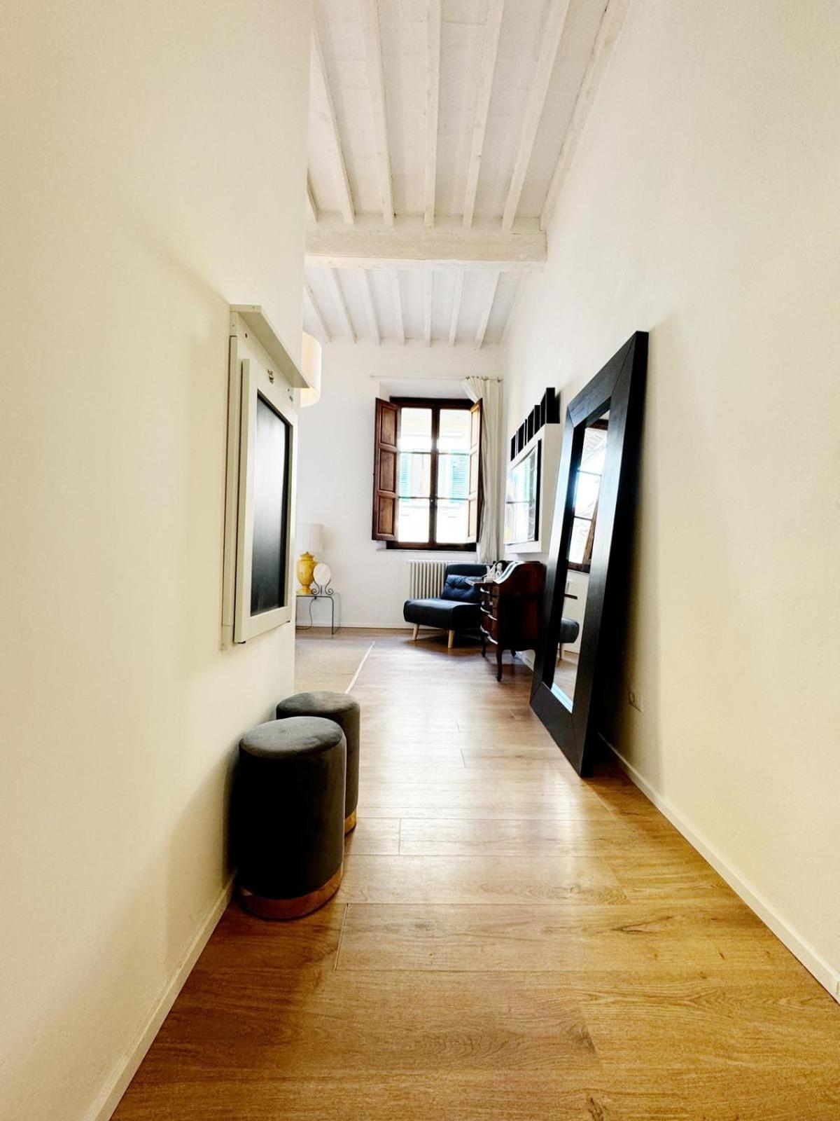 Boutique Room - Centro Storico 20 Min Da Firenze Empoli Dış mekan fotoğraf