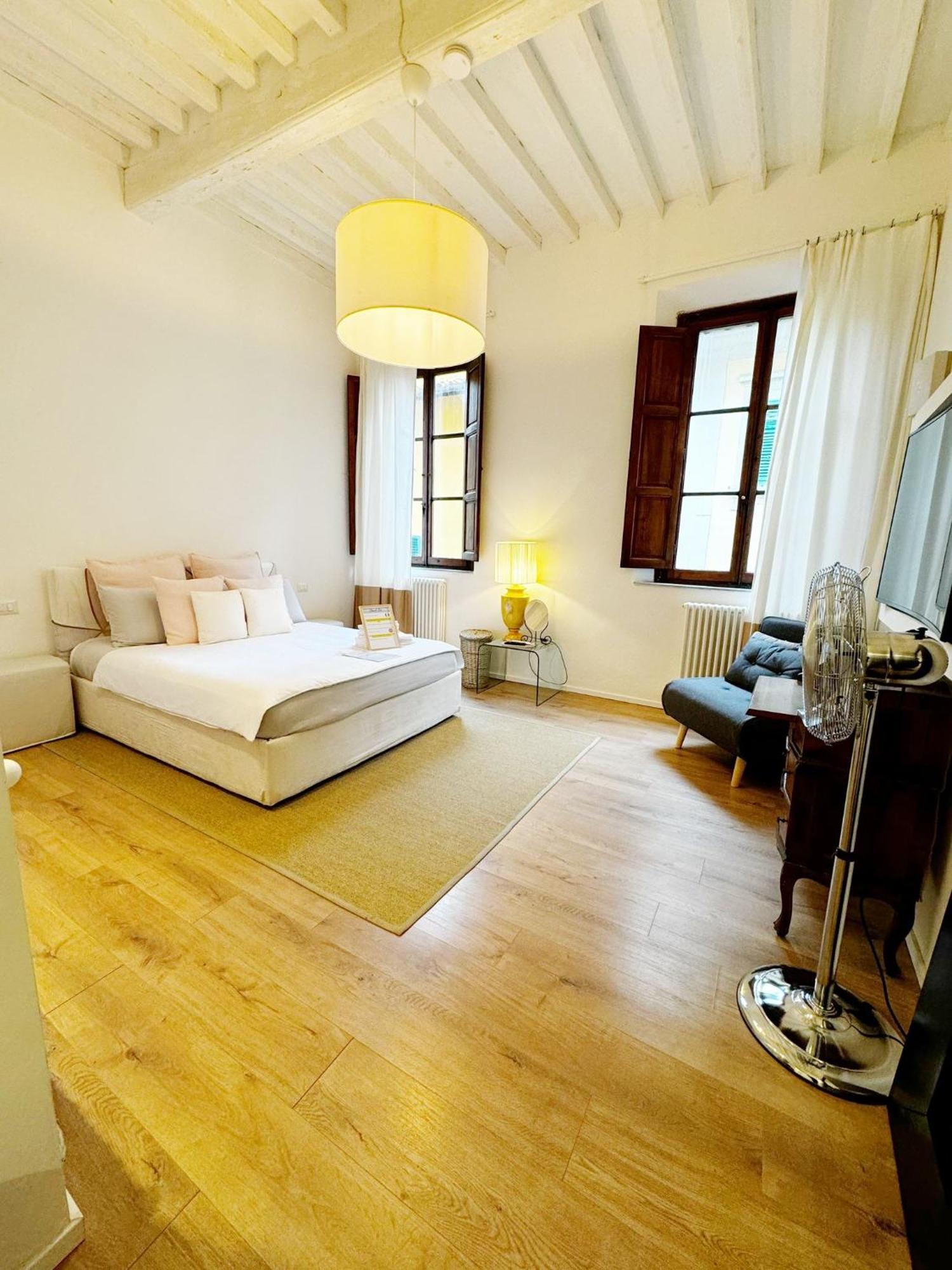 Boutique Room - Centro Storico 20 Min Da Firenze Empoli Dış mekan fotoğraf