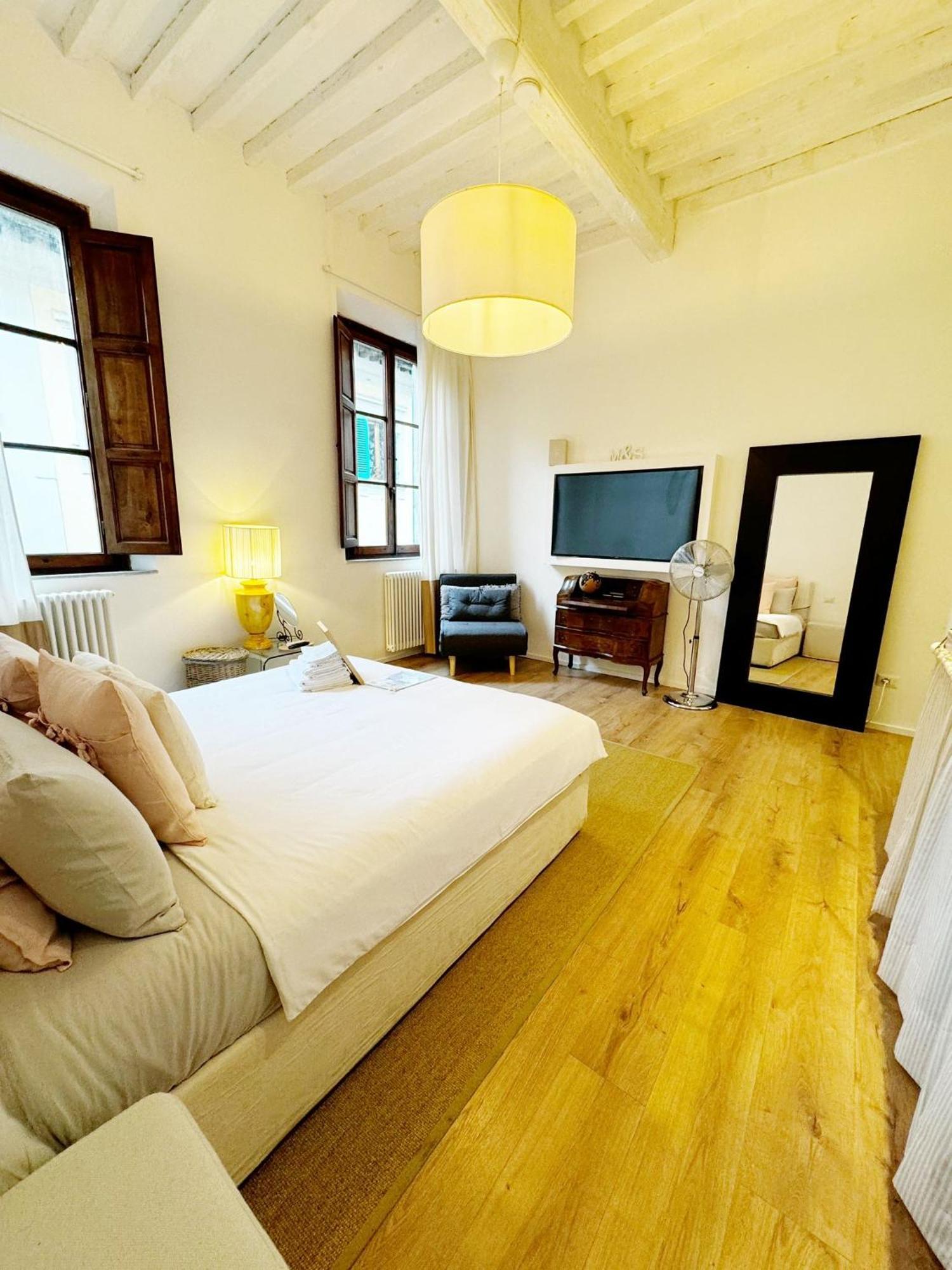 Boutique Room - Centro Storico 20 Min Da Firenze Empoli Dış mekan fotoğraf